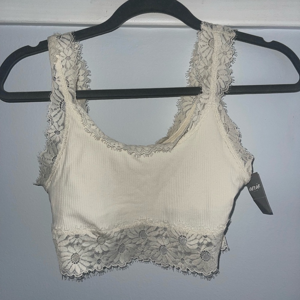 NEW AERIE TOP